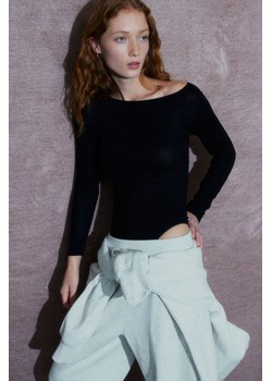H & M - Body z dekoltem w łódeczkę - Czarny ze sklepu H&M w kategorii Bluzki damskie - zdjęcie 169678781