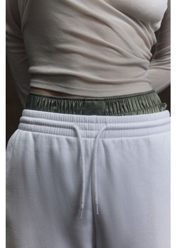 H & M - Joggersy z wysokim stanem - Biały ze sklepu H&M w kategorii Spodnie damskie - zdjęcie 169679193