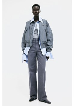 H & M - Proste spodnie z diagonalu - Szary ze sklepu H&M w kategorii Spodnie damskie - zdjęcie 169679790