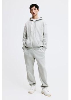 H & M - Spodnie dresowe Relaxed Fit - Szary ze sklepu H&M w kategorii Spodnie męskie - zdjęcie 169680440