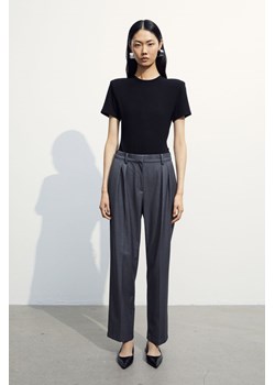 H & M - Zwężane spodnie - Szary ze sklepu H&M w kategorii Spodnie damskie - zdjęcie 169680503