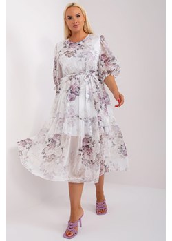 Biała midi sukienka plus size z paskiem ze sklepu 5.10.15 w kategorii Sukienki - zdjęcie 169685300