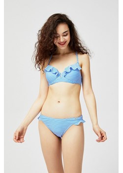 Niebieski dół od bikini w prążki z ozdobnymi falbankami po bokach ze sklepu 5.10.15 w kategorii Stroje kąpielowe - zdjęcie 169686183