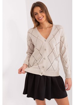 Ażurowy sweter z dekoltem V beżowy ze sklepu 5.10.15 w kategorii Swetry damskie - zdjęcie 169686221