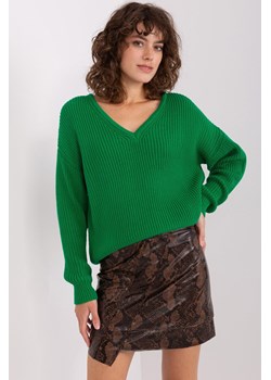 Zielony damski sweter oversize z dekoltem V ze sklepu 5.10.15 w kategorii Swetry damskie - zdjęcie 169687003