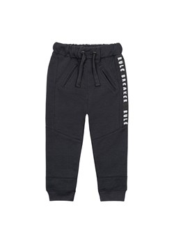 Spodnie dresowe chłopięc czarne ze sklepu 5.10.15 w kategorii Spodnie chłopięce - zdjęcie 169688200
