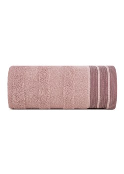 Różowy ręcznik zdobiony pasami 70x140 cm ze sklepu 5.10.15 w kategorii Ręczniki - zdjęcie 169689023