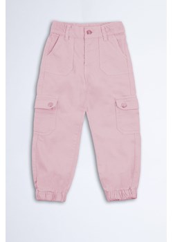 Różowe spodnie bojówki dla niemowlaka - Limited Edition ze sklepu 5.10.15 w kategorii Spodnie i półśpiochy - zdjęcie 169689262