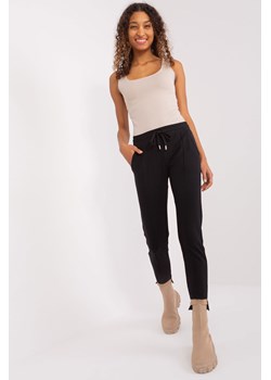 Spodnie dresowe z wiązaniem czarny ze sklepu 5.10.15 w kategorii Spodnie damskie - zdjęcie 169689412