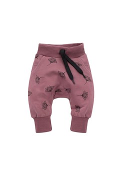 Bawełniane fioletowe spodnie niemowlęce z nadrukiem ze sklepu 5.10.15 w kategorii Spodnie i półśpiochy - zdjęcie 169691413