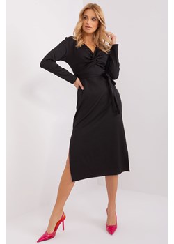 Czarna prosta sukienka koktajlowa z węzłem ze sklepu 5.10.15 w kategorii Sukienki - zdjęcie 169691771