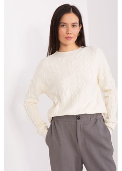 Sweter z warkoczami o luźnym kroju ecru ze sklepu 5.10.15 w kategorii Swetry damskie - zdjęcie 169692622