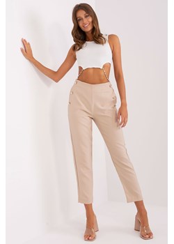 Jasnobeżowe garniturowe spodnie z guzikami OCH BELLA ze sklepu 5.10.15 w kategorii Spodnie damskie - zdjęcie 169692650