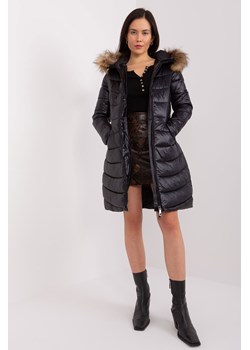 Czarna pikowana kurtka zimowa z futerkiem ze sklepu 5.10.15 w kategorii Kurtki damskie - zdjęcie 169694191