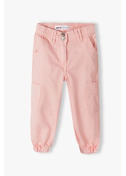 Spodnie typu bojówki dla niemowlaka różowe ze sklepu 5.10.15 w kategorii Spodnie i półśpiochy - zdjęcie 169694973