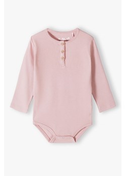 Różowe body niemowlęce w prążki - długi rękaw ze sklepu 5.10.15 w kategorii Body niemowlęce - zdjęcie 169695810
