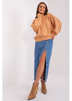 Brzoskwiniowy sweter oversize z warkoczami ze sklepu 5.10.15 w kategorii Swetry damskie - zdjęcie 169696033