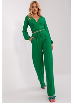 Zielony damski komplet casualowy z wiązaniem ze sklepu 5.10.15 w kategorii Komplety i garnitury damskie - zdjęcie 169696633
