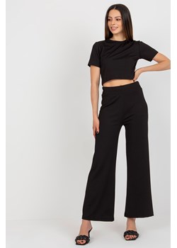 Czarny dwuczęściowy komplet damski casualowy ze spodniami ze sklepu 5.10.15 w kategorii Komplety i garnitury damskie - zdjęcie 169696753