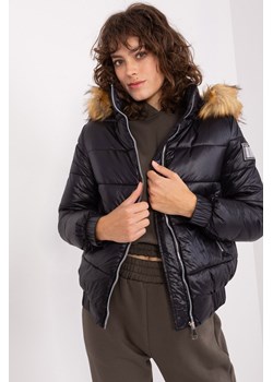 Czarna damska kurtka zimowa z naszywką ze sklepu 5.10.15 w kategorii Kurtki damskie - zdjęcie 169696754