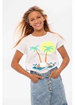 Biała koszulka dla dziewczynki bawełniana z nadrukiem palm ze sklepu 5.10.15 w kategorii Bluzki dziewczęce - zdjęcie 169697053