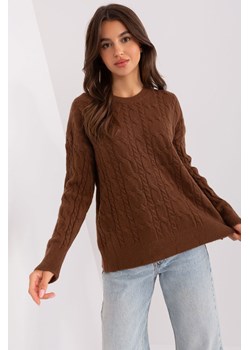 Brązowy sweter z warkoczami i ściągaczami ze sklepu 5.10.15 w kategorii Swetry damskie - zdjęcie 169697611