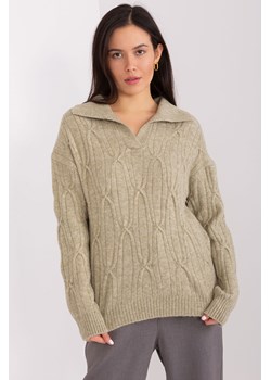 Sweter z warkoczami i kołnierzem khaki ze sklepu 5.10.15 w kategorii Swetry damskie - zdjęcie 169697634