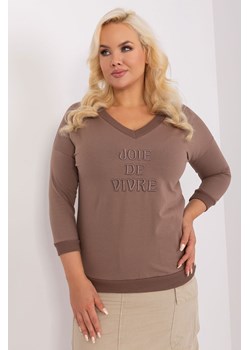 Bluzka plus size z dekoltem v z bawełny brązowy ze sklepu 5.10.15 w kategorii Bluzki damskie - zdjęcie 169698631