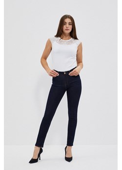 Spodnie jeansowe damskie z prostą nogawką ze sklepu 5.10.15 w kategorii Jeansy damskie - zdjęcie 169699351