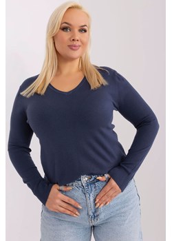 Dopasowany sweter plus size z wiskozy granatowy ze sklepu 5.10.15 w kategorii Swetry damskie - zdjęcie 169700274