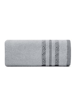 Popielaty ręcznik z ozdobnymi pasami 70x140 cm ze sklepu 5.10.15 w kategorii Ręczniki - zdjęcie 169701412