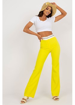 Żółte garniturowe spodnie z materiału w kant ze sklepu 5.10.15 w kategorii Spodnie damskie - zdjęcie 169703270