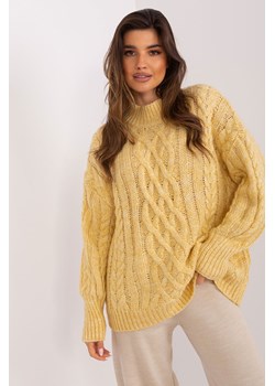 Beżowy sweter z warkoczami i golfem ze sklepu 5.10.15 w kategorii Swetry damskie - zdjęcie 169703923