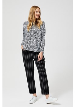 Czarne spodnie w paski ze sklepu 5.10.15 w kategorii Spodnie damskie - zdjęcie 169705274
