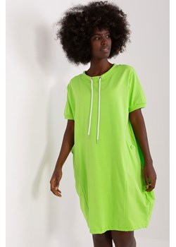 Jasnozielona sukienka basic z krótkim rękawem ze sklepu 5.10.15 w kategorii Sukienki - zdjęcie 169705351