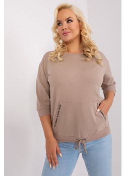 Bluzka plus size z kieszenią ciemny bezowy ze sklepu 5.10.15 w kategorii Bluzki damskie - zdjęcie 169705782