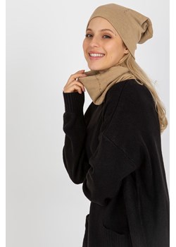 Camelowy damski komplet zimowy z napisem ze sklepu 5.10.15 w kategorii Komplety czapka i szalik damskie - zdjęcie 169709814