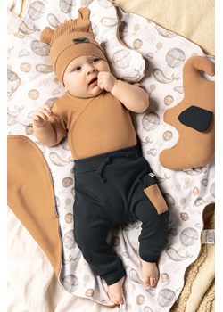 Ciemnoszare spodnie niemowlęce z bawełny ze sklepu 5.10.15 w kategorii Spodnie i półśpiochy - zdjęcie 169710312