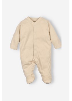 Pajac niemowlęcy z bawełny organicznej beżowy ze sklepu 5.10.15 w kategorii Pajacyki - zdjęcie 169711030