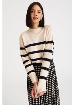 Sweter nierozpinany damski w paski beżowy ze sklepu 5.10.15 w kategorii Swetry damskie - zdjęcie 169711761