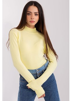 Jasnożółty damski sweter z golfem ze sklepu 5.10.15 w kategorii Swetry damskie - zdjęcie 169711830