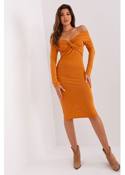 Jasnopomarańczowa dopasowana sukienka hiszpanka z bawełny ze sklepu 5.10.15 w kategorii Sukienki - zdjęcie 169712153