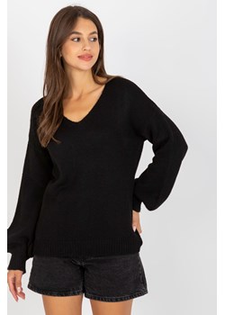 Czarny cienki sweter klasyczny z dekoltem V OCH BELLA ze sklepu 5.10.15 w kategorii Swetry damskie - zdjęcie 169712662