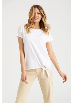 T-shirt damski z ozdobnym wiązaniem biały ze sklepu 5.10.15 w kategorii Bluzki damskie - zdjęcie 169713483
