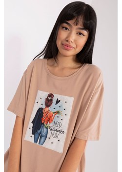 Beżowy t-shirt z nadrukiem i okrągłym dekoltem ze sklepu 5.10.15 w kategorii Bluzki damskie - zdjęcie 169714420