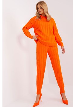Komplet z dzianiny swetrowej pomarańczowy ze sklepu 5.10.15 w kategorii Komplety i garnitury damskie - zdjęcie 169715864