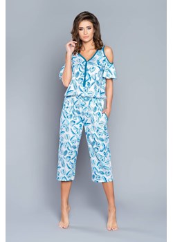 Biała jednoczęściowa piżama damska w niebieskie listki z odkrytymi ramionami - spodnie 3/4 nogawka ze sklepu 5.10.15 w kategorii Piżamy damskie - zdjęcie 169718500