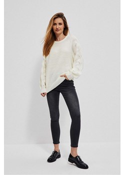 Szare spodnie damskie jeansowe rurki z przetarciami ze sklepu 5.10.15 w kategorii Jeansy damskie - zdjęcie 169718823