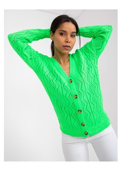 Dzianinowy sweter damski RUE PARIS fluo zielony ze sklepu 5.10.15 w kategorii Swetry damskie - zdjęcie 169719340