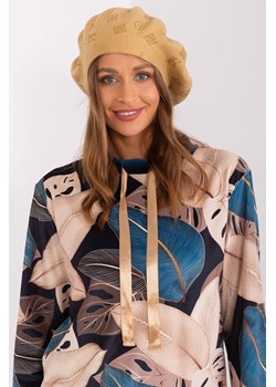 Damski beret z dzianiny camelowy ze sklepu 5.10.15 w kategorii Czapki zimowe damskie - zdjęcie 169719622